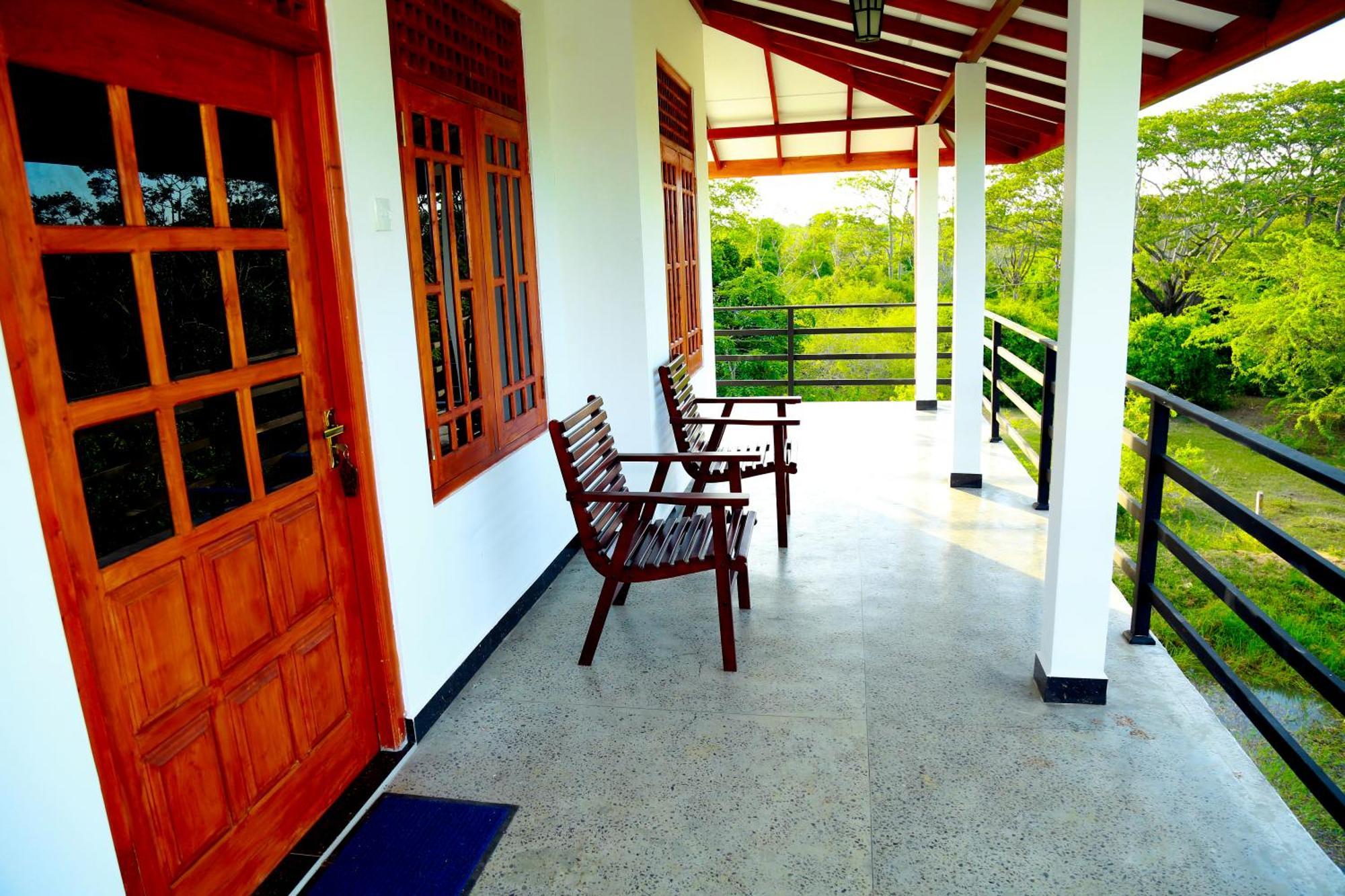 Lake Villa Resort Tissamaharama Kültér fotó