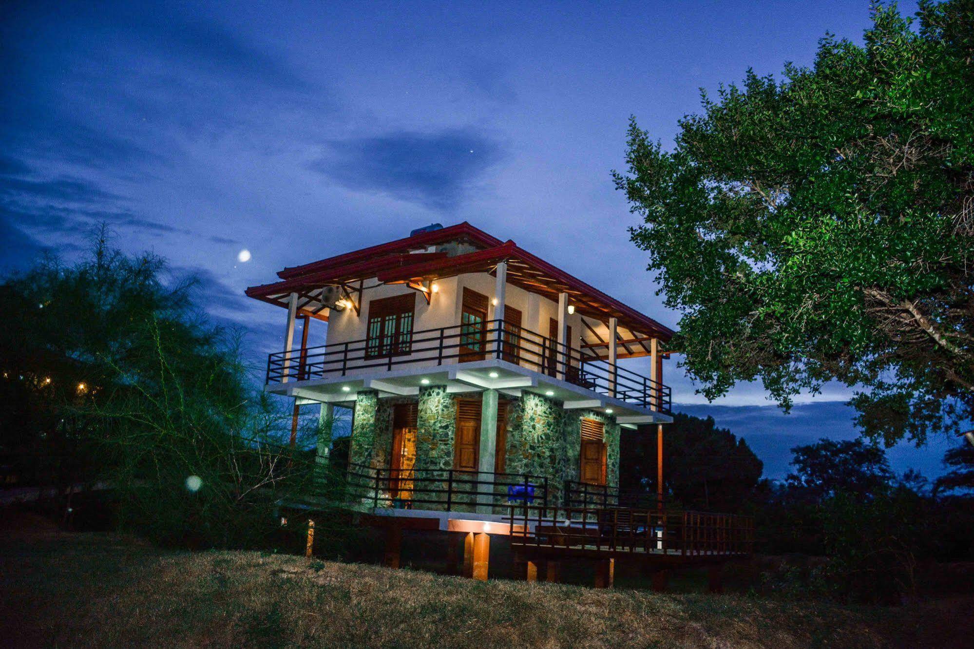 Lake Villa Resort Tissamaharama Kültér fotó